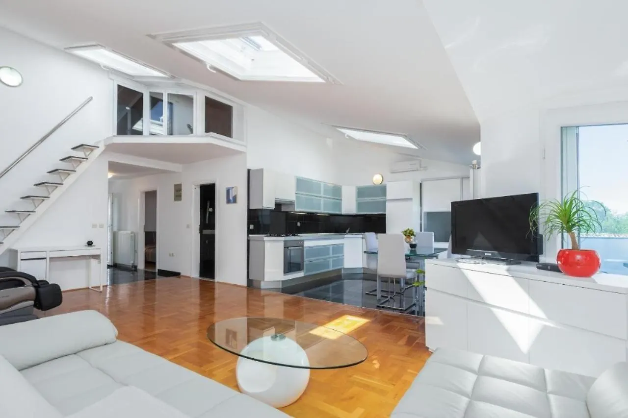 Vista Exclusive Seaview Apartment Funtana 0*,  Croatia