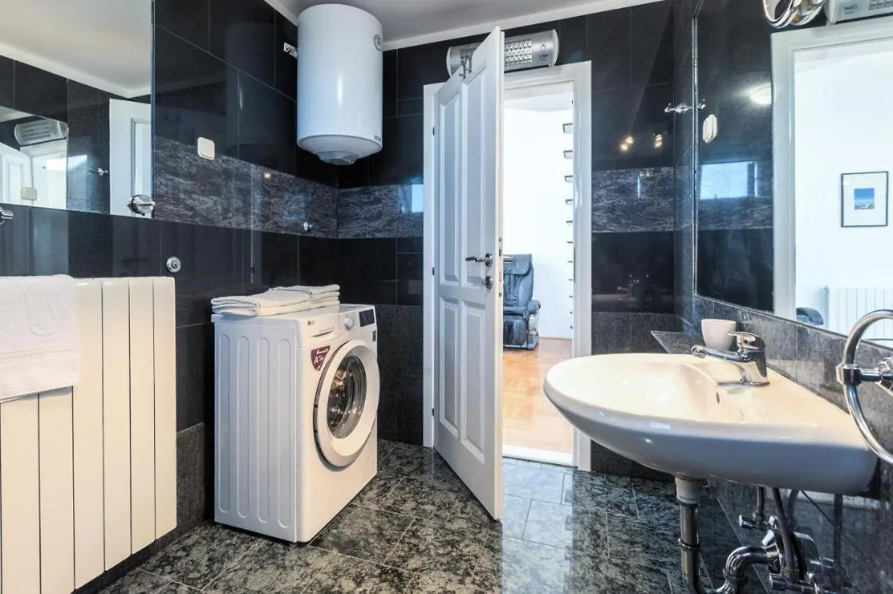 Vista Exclusive Seaview Apartment Funtana 0*,